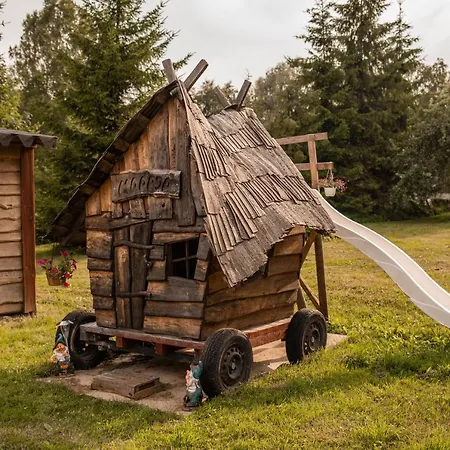 Hiiemaee Puhkemaja Holiday home Kunda