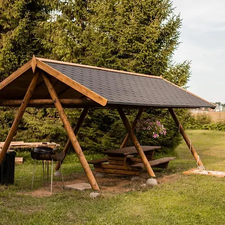 Hiiemaee Puhkemaja * Kunda