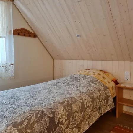 Dom wakacyjny Hiiemaee Puhkemaja Kunda