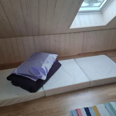 Hiiemaee Puhkemaja *