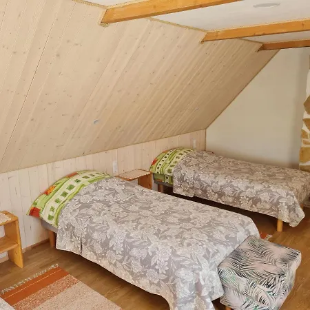 Hiiemaee Puhkemaja * Kunda