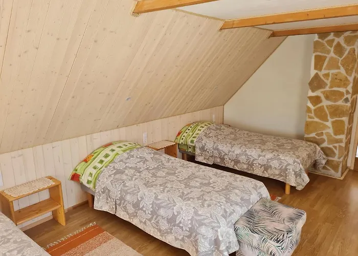 Hiiemaee Puhkemaja * Kunda